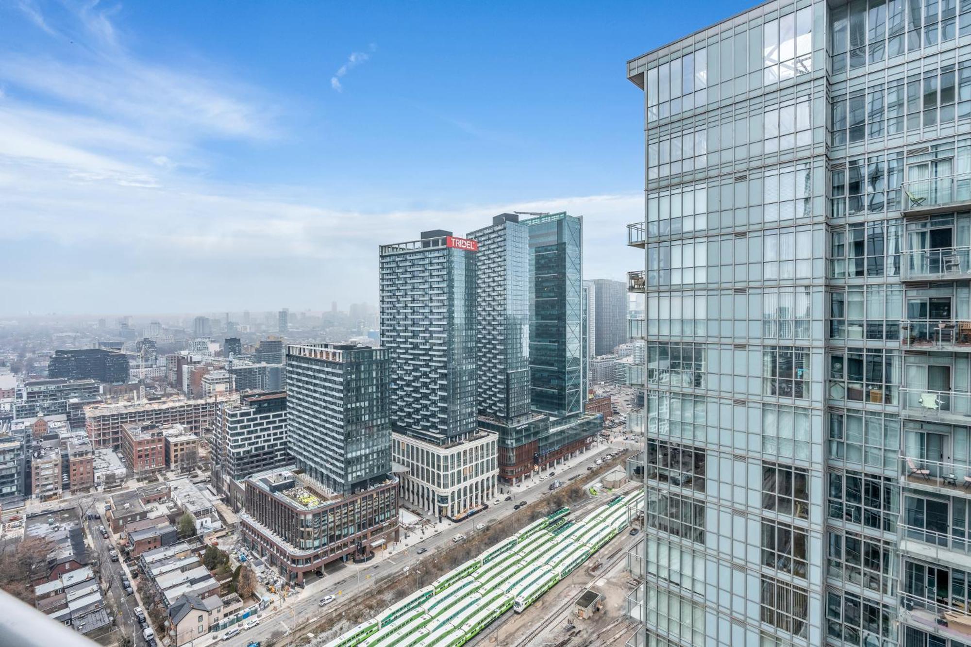 Spadina Modern Suites トロント エクステリア 写真